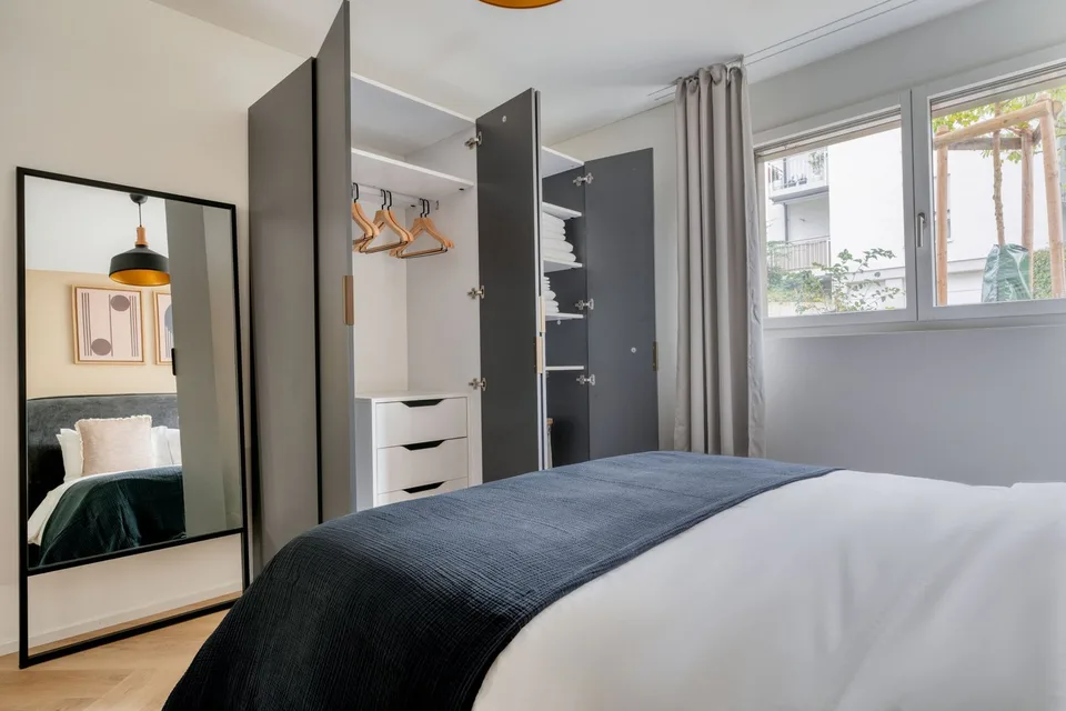 Bello appartamento Wiedikon 2.5 locali con cantina e W/T, vicino al mercato, via Blueground – foto 15 di 24