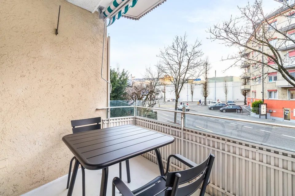 3.5 pièces à Oerlikon, près de la gare, meublé, réservation flexible immédiate – photo 3 sur 16