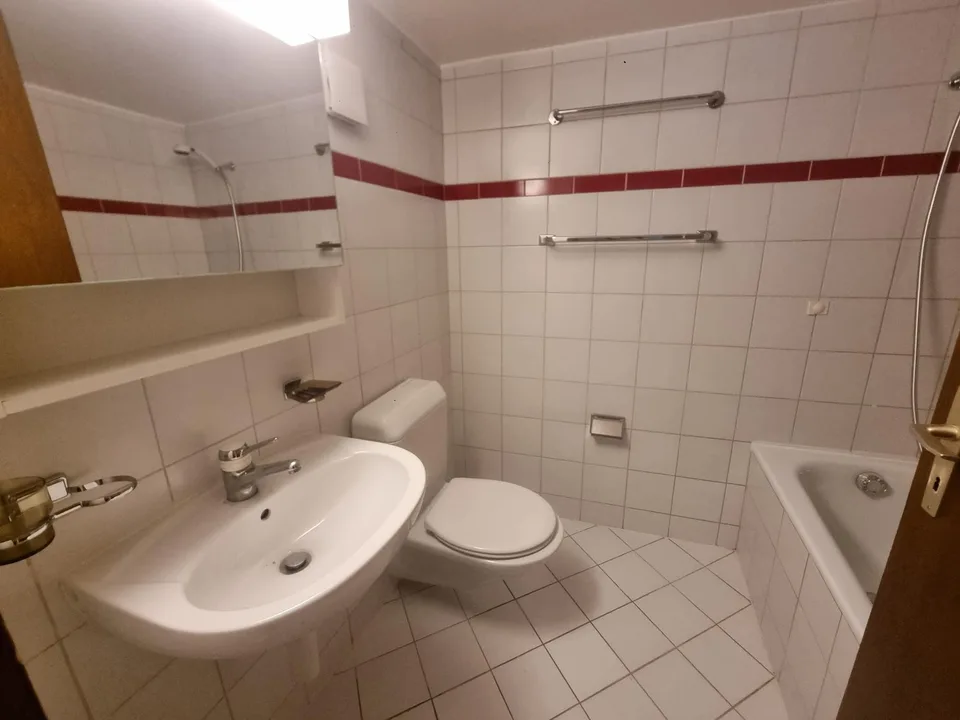 Bright 3.5-room apartment in Boudry – available immediately
