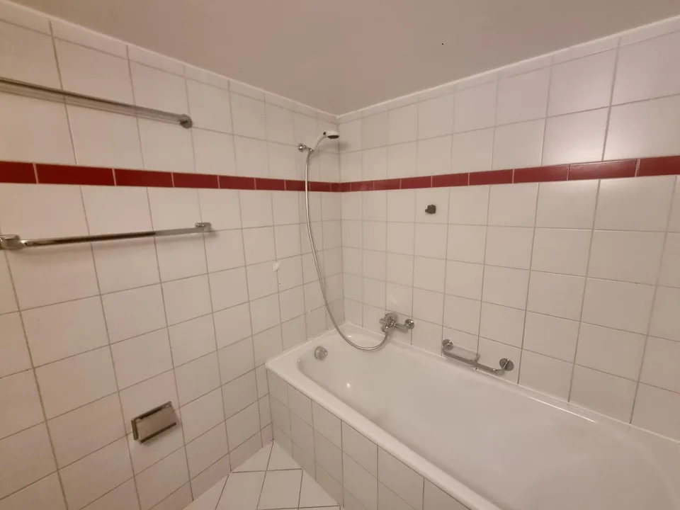 Bright 3.5-room apartment in Boudry – available immediately
