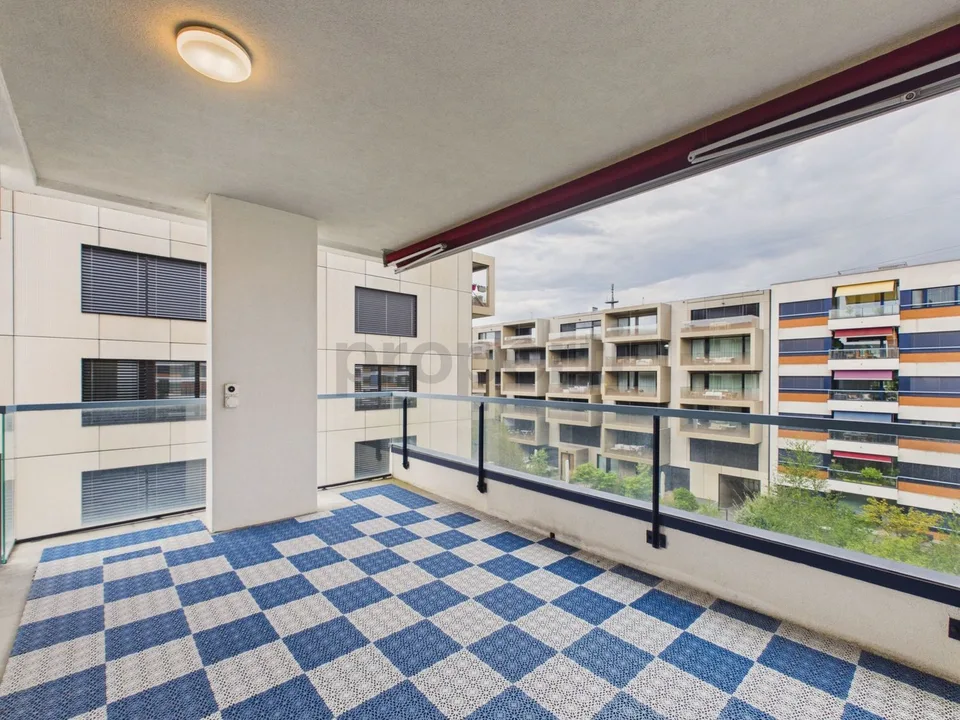 Energy-efficient construction from 2014, two bathrooms, and ideal location near school and shopping