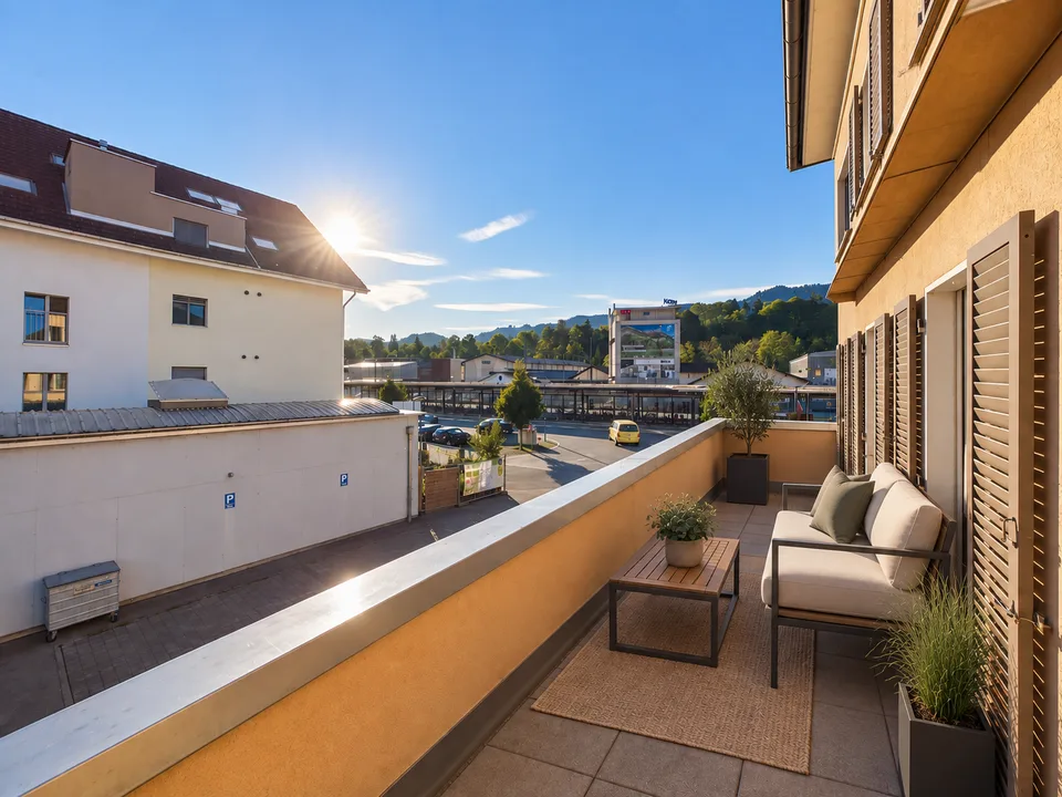 Gentle view in Schüpfheim, Five bedrooms for plenty of space, Renovated traditional building with balcony