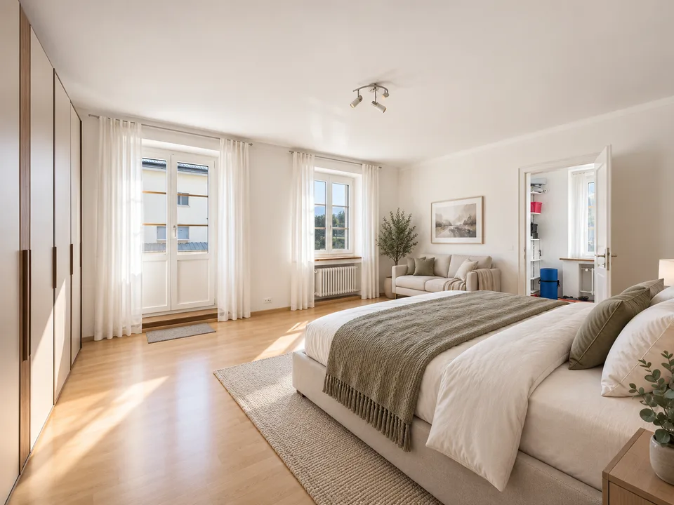 Gentle view in Schüpfheim, Five bedrooms for plenty of space, Renovated traditional building with balcony