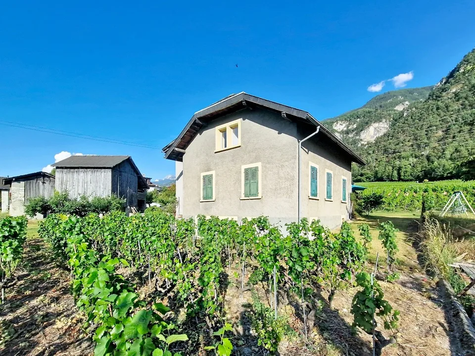 Pramagnon, casa familiare di 230m2 con prato e posti auto esterni – foto 25 di 27