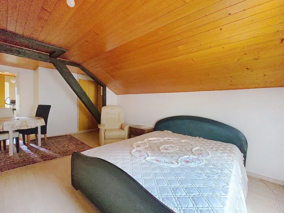 Pramagnon, casa familiare di 230m2 con prato e posti auto esterni – foto 14 di 27