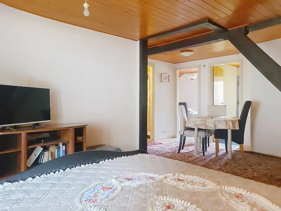 Pramagnon, casa familiare di 230m2 con prato e posti auto esterni – foto 13 di 27
