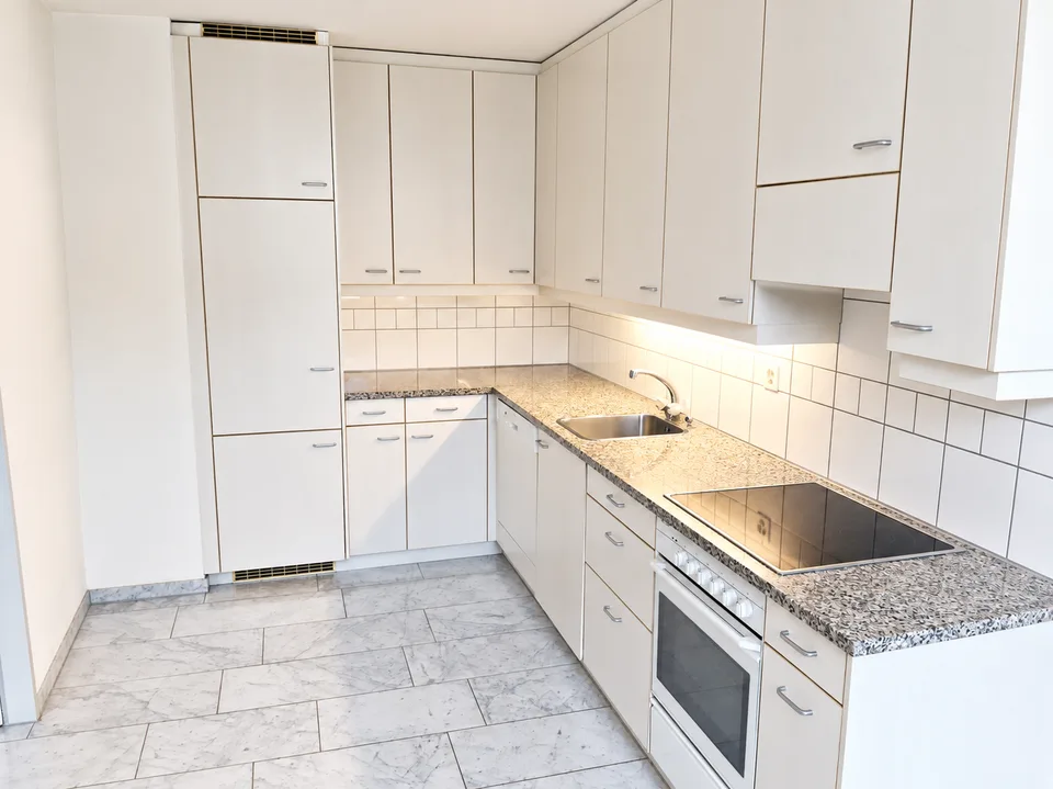 Appartement spacieux 3,5 pièces dans un emplacement central (près du Rhin, Hôpital universitaire, UKBB, Biozentrum) – photo 6 sur 14