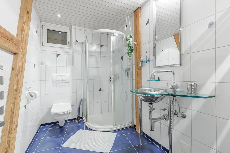 Characterful property with versatile potential – photo 10 of 13