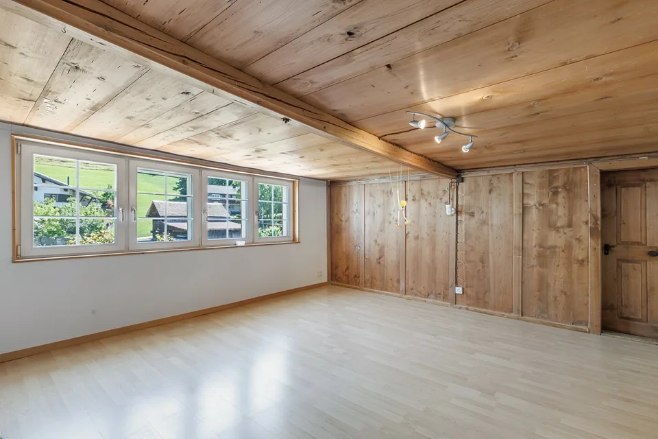 Characterful property with versatile potential – photo 7 of 13