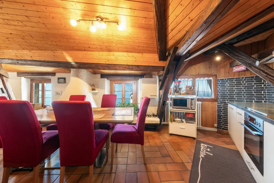 Una casa di villaggio di carattere con vista sul lago – foto 13 di 17