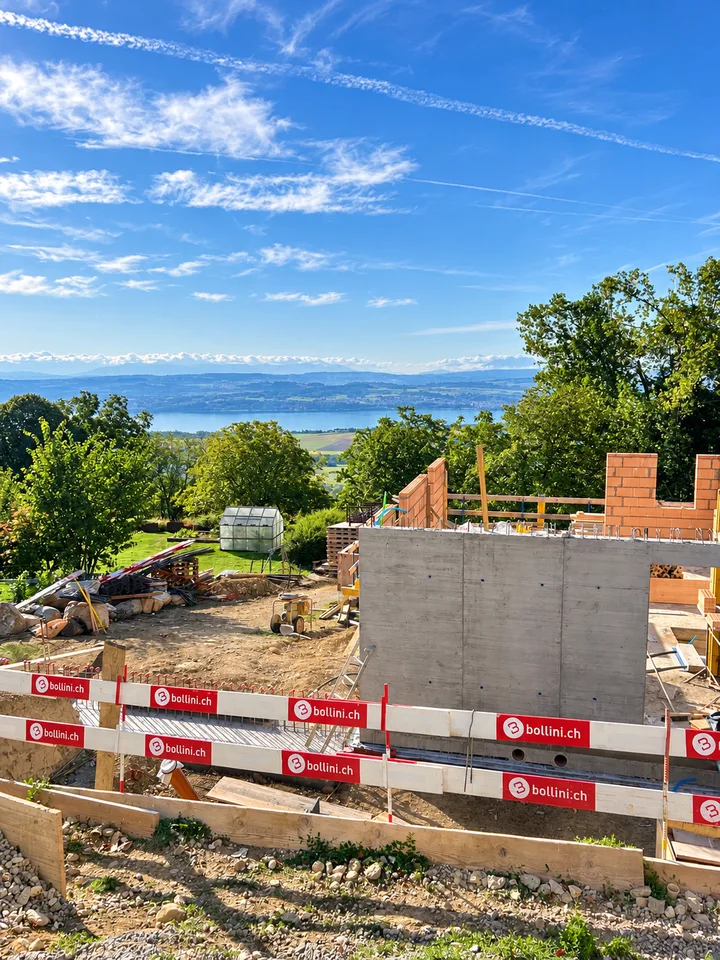Bauarbeiten an 2 Villen mit herrlichem Blick – Foto 2 von 11