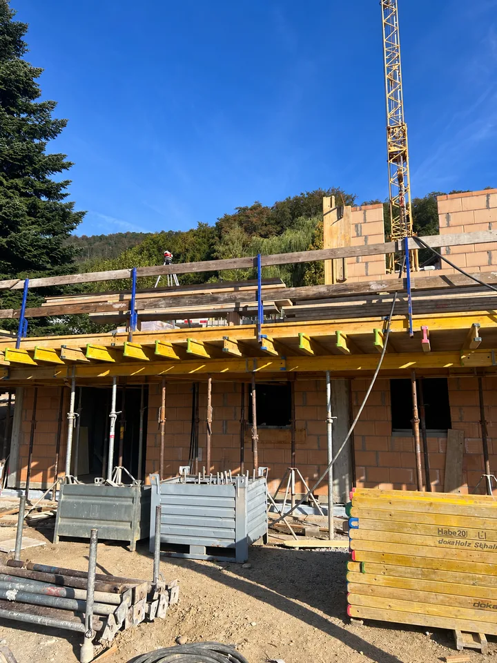 Bauarbeiten an 2 Villen mit herrlichem Blick – Foto 3 von 11