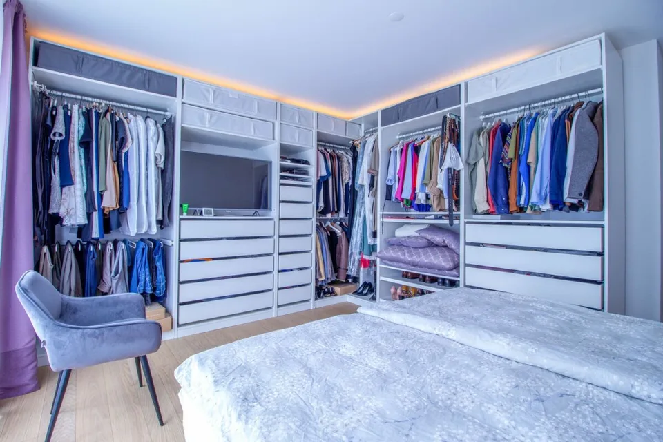 Moderne und helle 3.5-Zimmer- Gartenwohnung im steuergünstigen Winkel – Foto 13 von 18