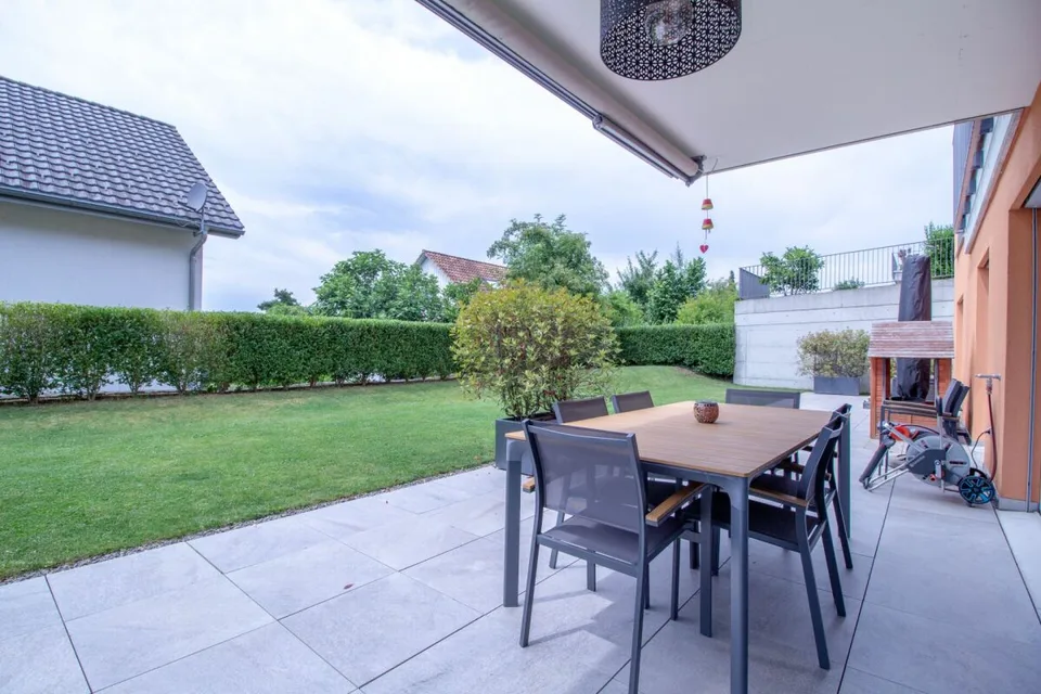 Moderne und helle 3.5-Zimmer- Gartenwohnung im steuergünstigen Winkel – Foto 16 von 18