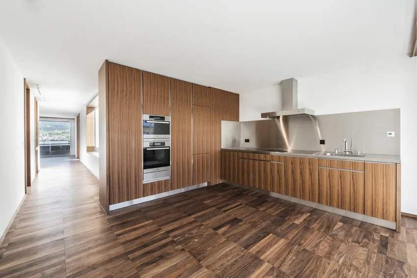 Appartement mansardé moderne et unique avec vue sur le lac