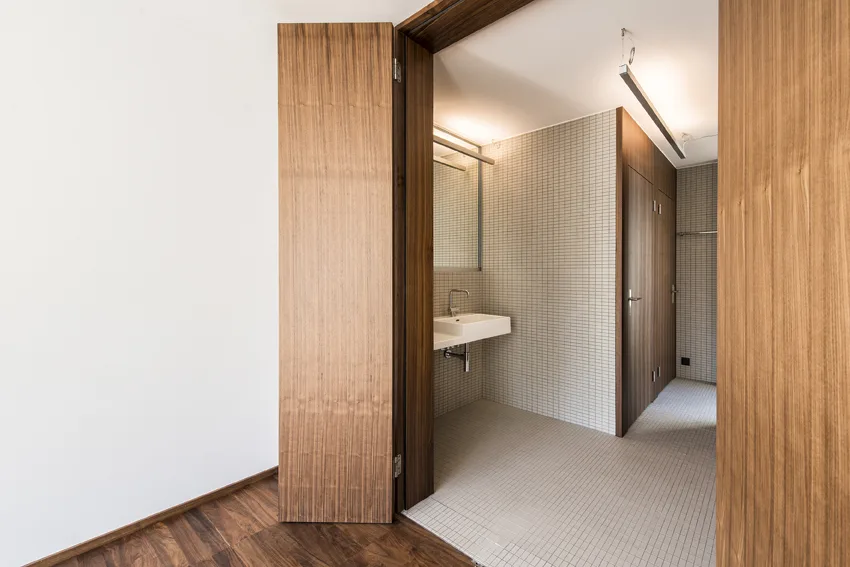 Appartement mansardé moderne et unique avec vue sur le lac