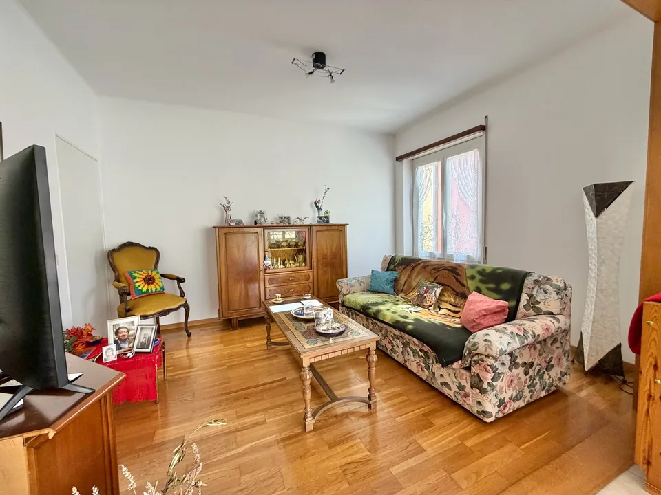 GIUBIASCO - SPACIOUS 3.5 ROOM APARTMENT FOR RENT IN THE CITY CENTER – photo 5 of 10