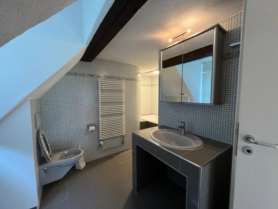 Charmant appartement 2 pièces en mansarde à Ermatingen – disponible immédiatement