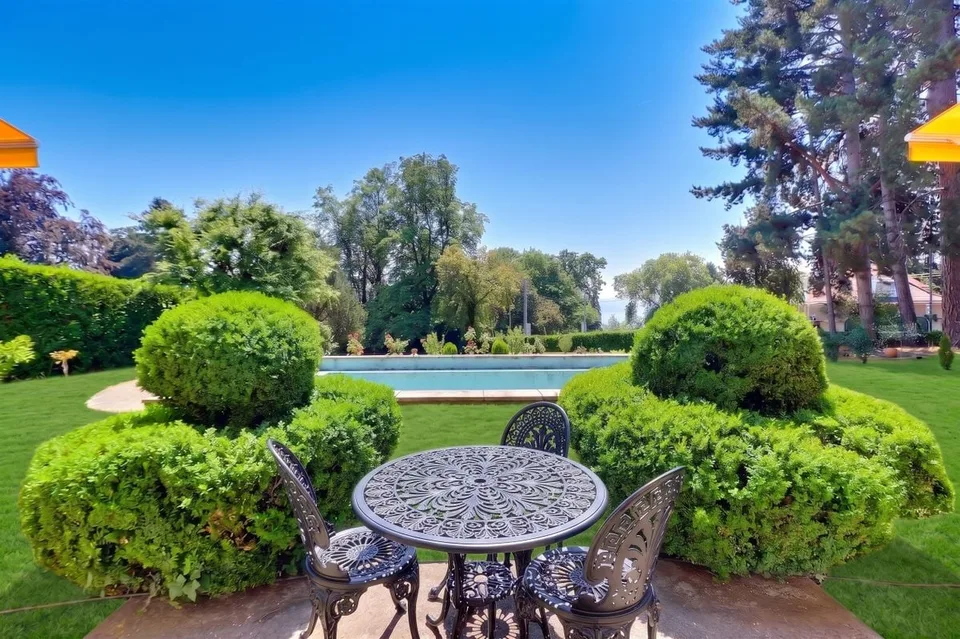 SPLENDIDA CASA INDIVIDUALE CON GRANDE TERRENO E BELLA VISTA A SUD DI LOSANNA – foto 9 di 13