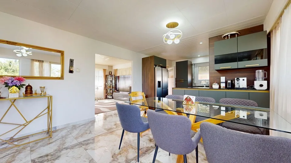 Casa indipendente con due appartamenti e spazi esterni! – foto 13 di 13