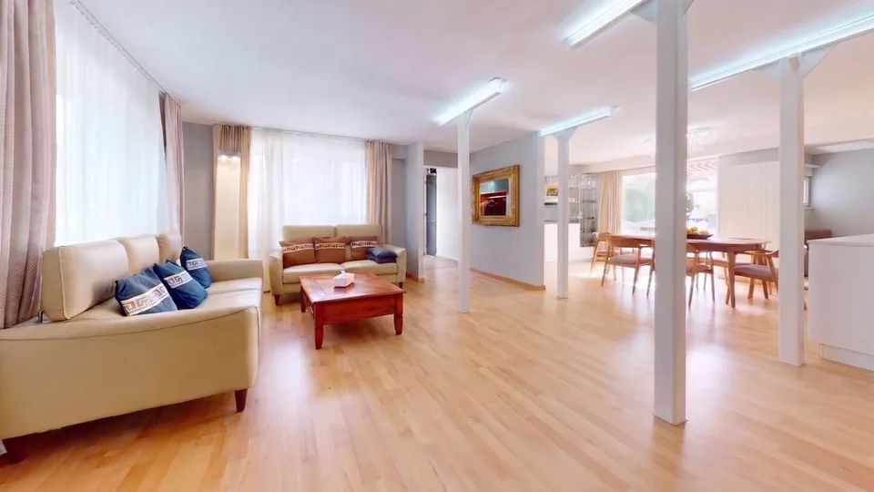Casa indipendente con due appartamenti e spazi esterni! – foto 4 di 13