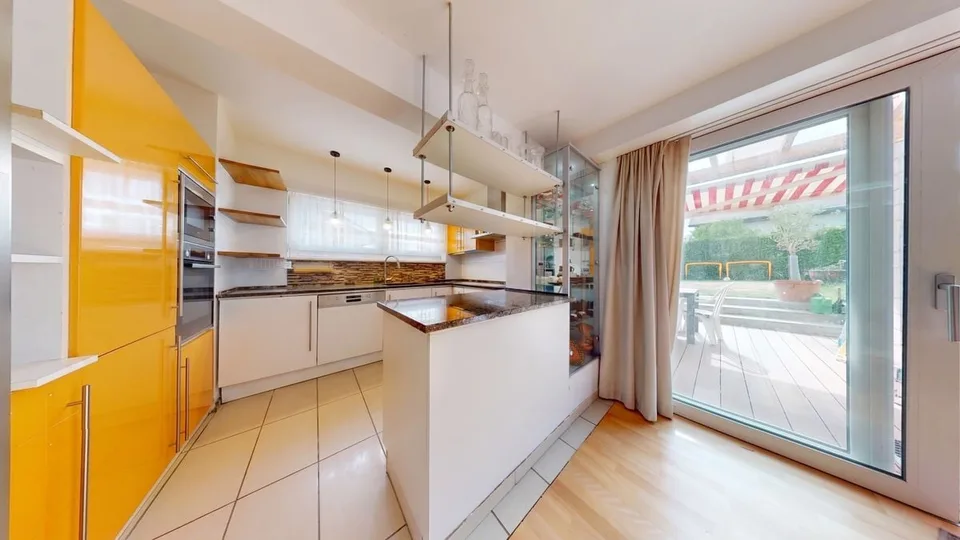 Casa indipendente con due appartamenti e spazi esterni! – foto 6 di 13