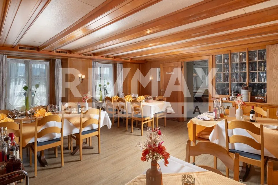 Hotel-Restaurant mit 15 Zimmern, 120 Sitzplätzen sowie Umnutzungs- und Erweiterungspotenzial – Foto 4 von 13