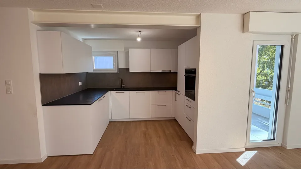 Schönes 4,5-Zimmer-Apartment im Erdgeschoss – Foto 2 von 16