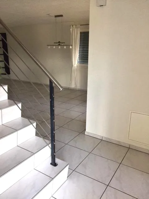 Charmante 4.5-Zimmer-Maisonette-Wohnung in Düdingen – Foto 5 von 17
