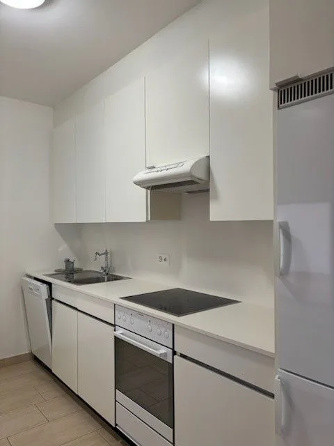 ELEGANTES 2.5 ZIMMER-WOHNUNG MIT SCHÖNER SEEVIEW – Foto 10 von 13