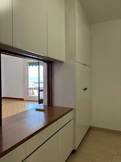 ELEGANTES 2.5 ZIMMER-WOHNUNG MIT SCHÖNER SEEVIEW – Foto 8 von 13