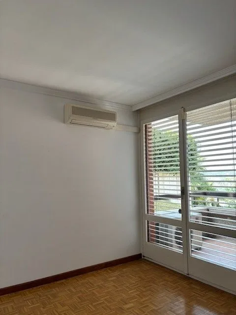ELEGANTES 2.5 ZIMMER-WOHNUNG MIT SCHÖNER SEEVIEW – Foto 7 von 13
