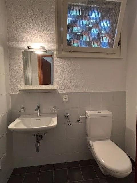 ELEGANTES 2.5 ZIMMER-WOHNUNG MIT SCHÖNER SEEVIEW – Foto 12 von 13