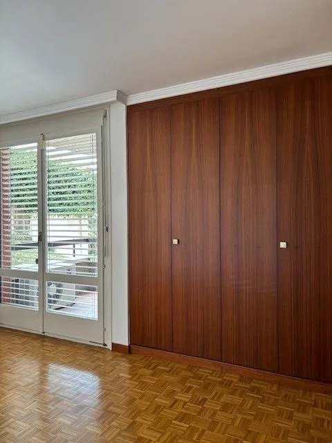 ELEGANTES 2.5 ZIMMER-WOHNUNG MIT SCHÖNER SEEVIEW – Foto 3 von 13