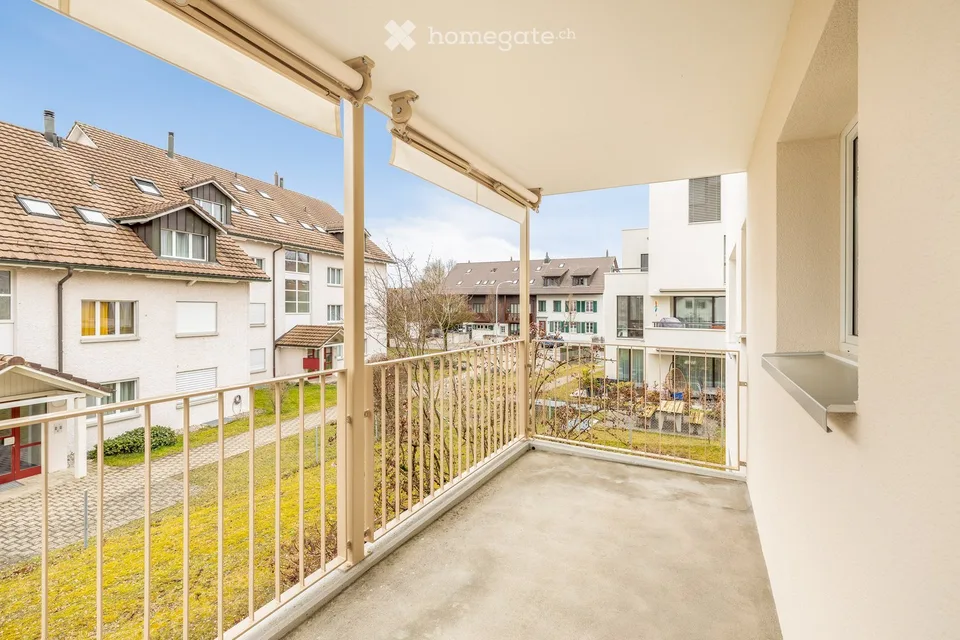 Stylish living in Bassersdorf – high-quality 3.5-room apartment with balcony