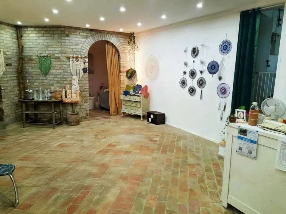 Charmantes Gewerbeimmobilie, Schaufenster, Erdgeschoss, 72 m² mit einzigartigem Charme in Pully - nahe Bahnhof Pully-Nord – Foto 7 von 10