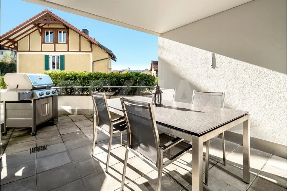 Centrally located 5½-room maisonette apartment with style – photo 12 of 13