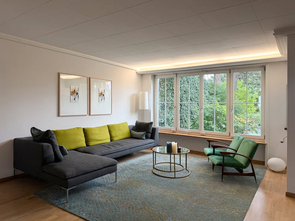 6.5-Zimmer-Doppeleinfamilienhaus mit grossem Garten, Pool und Weitsicht – Foto 4 von 27