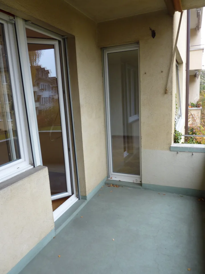 Charming 3-room apartment with balcony in Bern – available immediately – photo 11 of 12