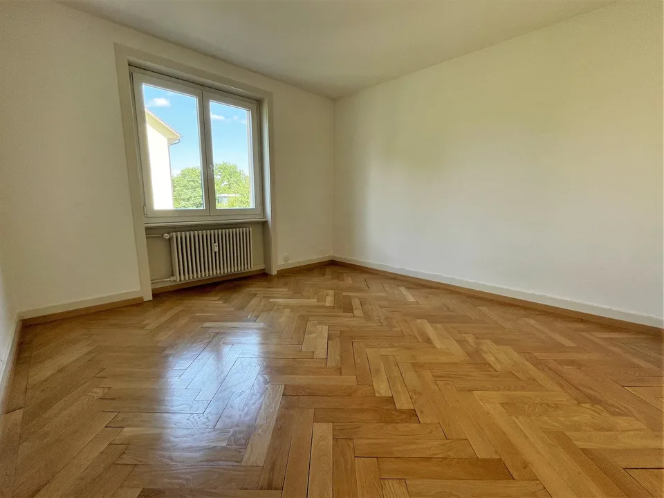 Charming 3-room apartment with balcony in Bern – available immediately – photo 7 of 12
