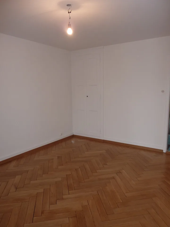 Charming 3-room apartment with balcony in Bern – available immediately – photo 9 of 12