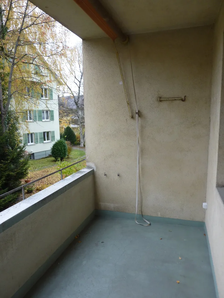 Charming 3-room apartment with balcony in Bern – available immediately – photo 10 of 12