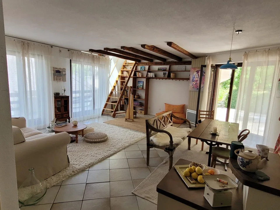Charming 2.5-room apartment in St-Cergue – photo 2 of 7