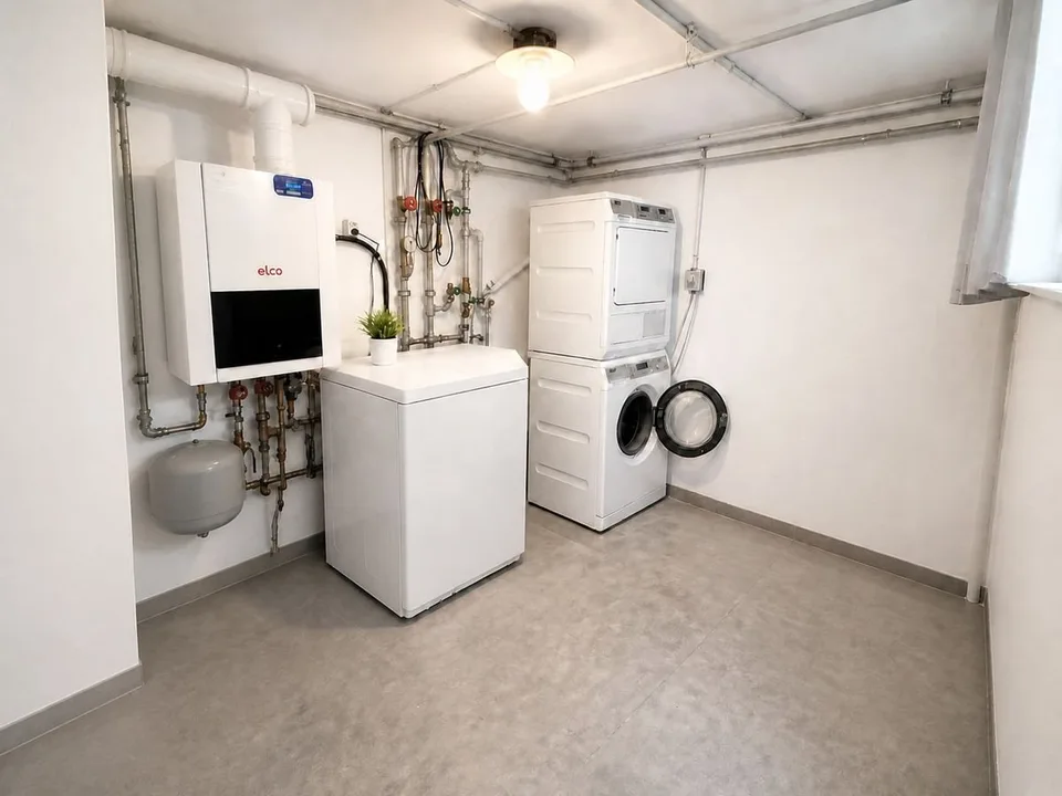 Casa indipendente luminosa con vista libera e grande potenziale – foto 13 di 13