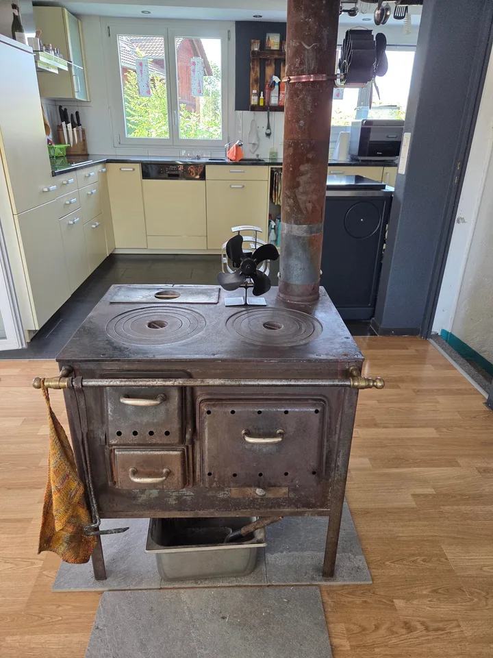 Casa unifamiliare affascinante con terreno spazioso e vista sulla catena di Gantrisch – foto 5 di 25