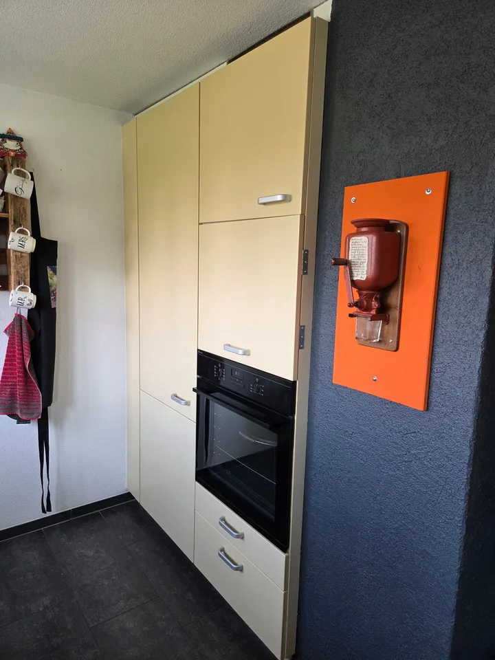 Casa unifamiliare affascinante con terreno spazioso e vista sulla catena di Gantrisch – foto 3 di 25