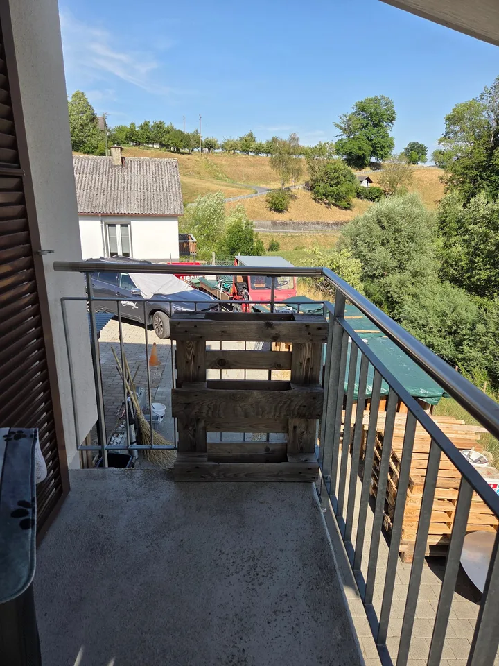 Casa unifamiliare affascinante con terreno spazioso e vista sulla catena di Gantrisch – foto 9 di 25