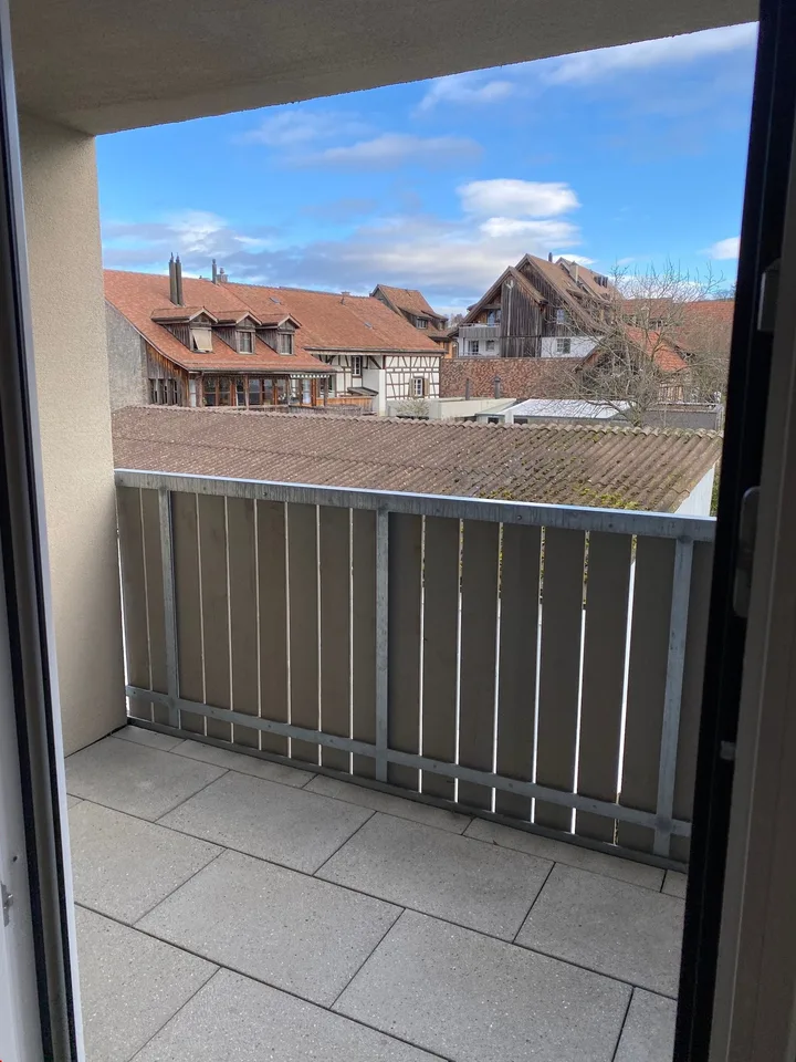 Disponibile dal 1.12./1.1. - Appartamento stylish di 3.5 locali con balcone, garage – foto 10 di 19