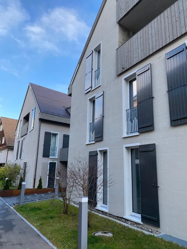 Disponibile dal 1.12./1.1. - Appartamento stylish di 3.5 locali con balcone, garage – foto 6 di 19