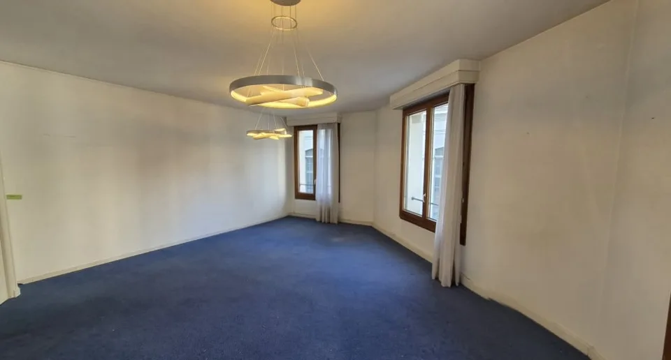 Büro von etwa 192 m2, im 1. Stock gelegen. – Foto 2 von 7